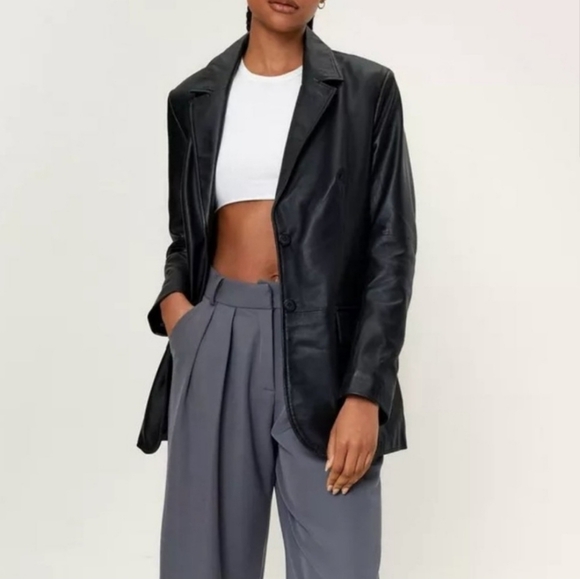 Nasty Gal Black Vegan Leather Oversized Blazer - Picture 6 of 11